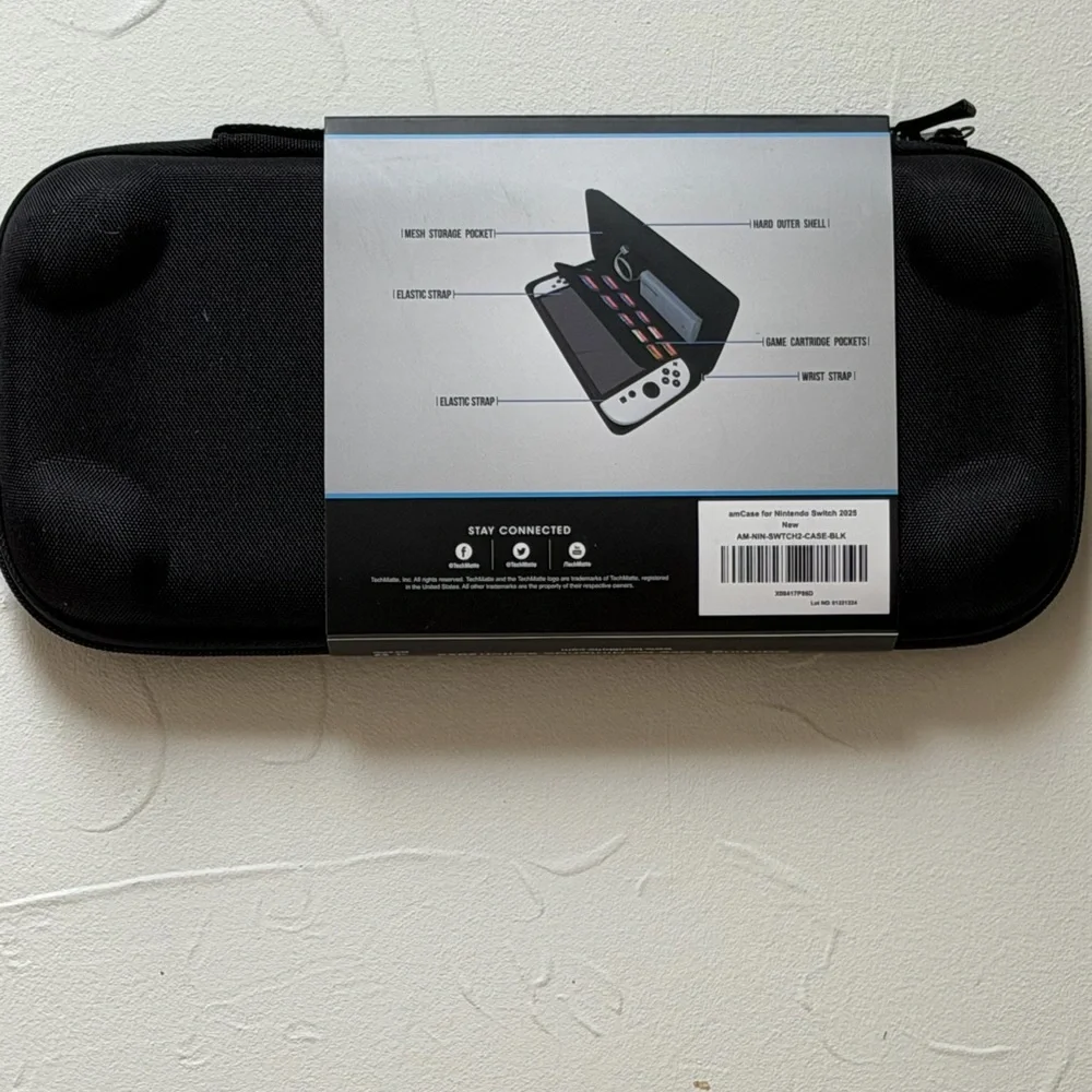 NWT Black Carrying Case for Nintendo Switch 2025